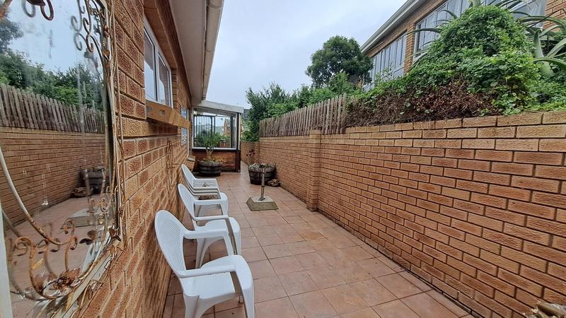 3 Bedroom Property for Sale in Stilbaai Wes Western Cape